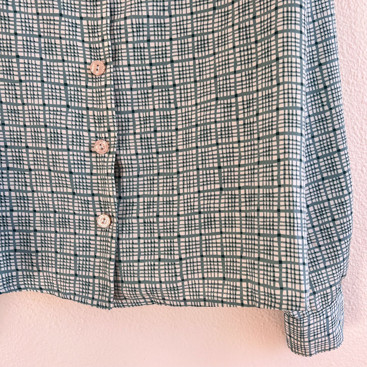 1970s Green and White Pattern Button Down (M)