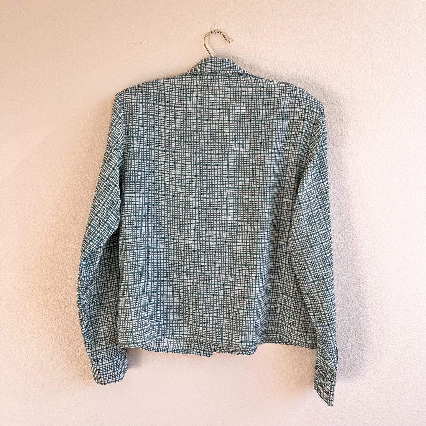 1970s Green and White Pattern Button Down (M)