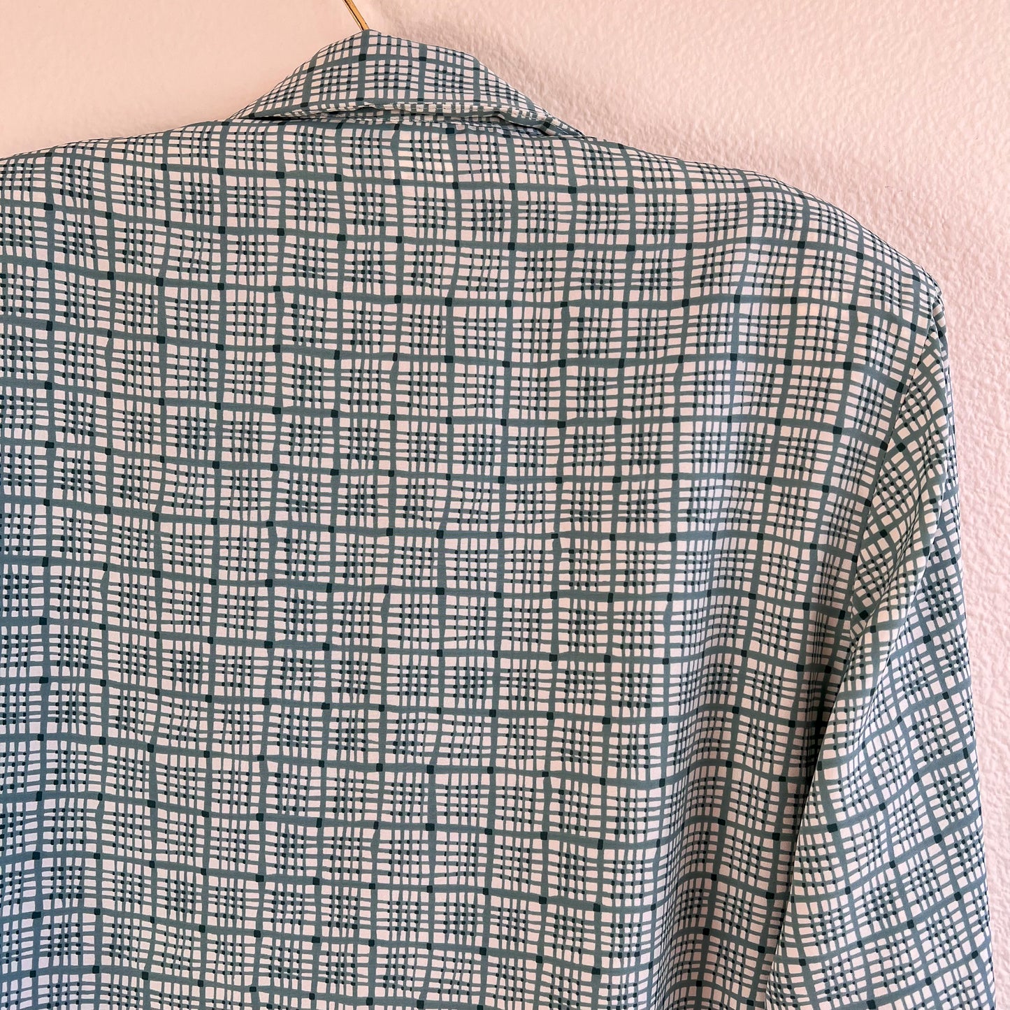 1970s Green and White Pattern Button Down (M)