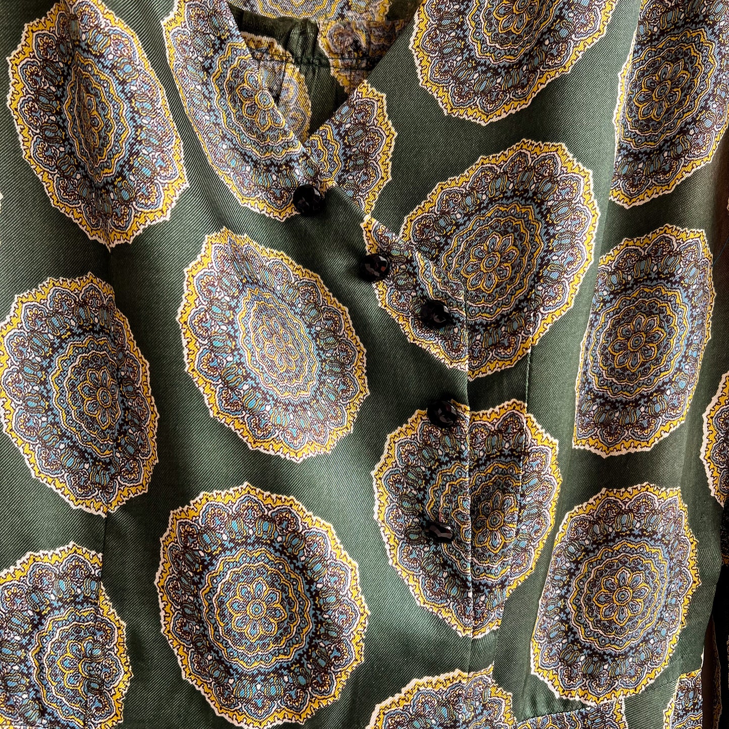 Gorgeous 1970s Forest Green Printed Party Dress (XS)