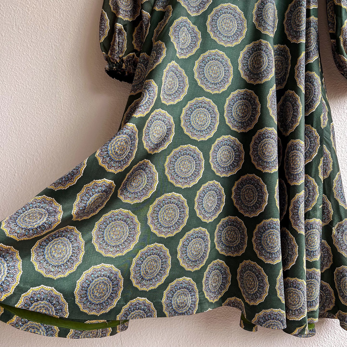 Gorgeous 1970s Forest Green Printed Party Dress (XS)