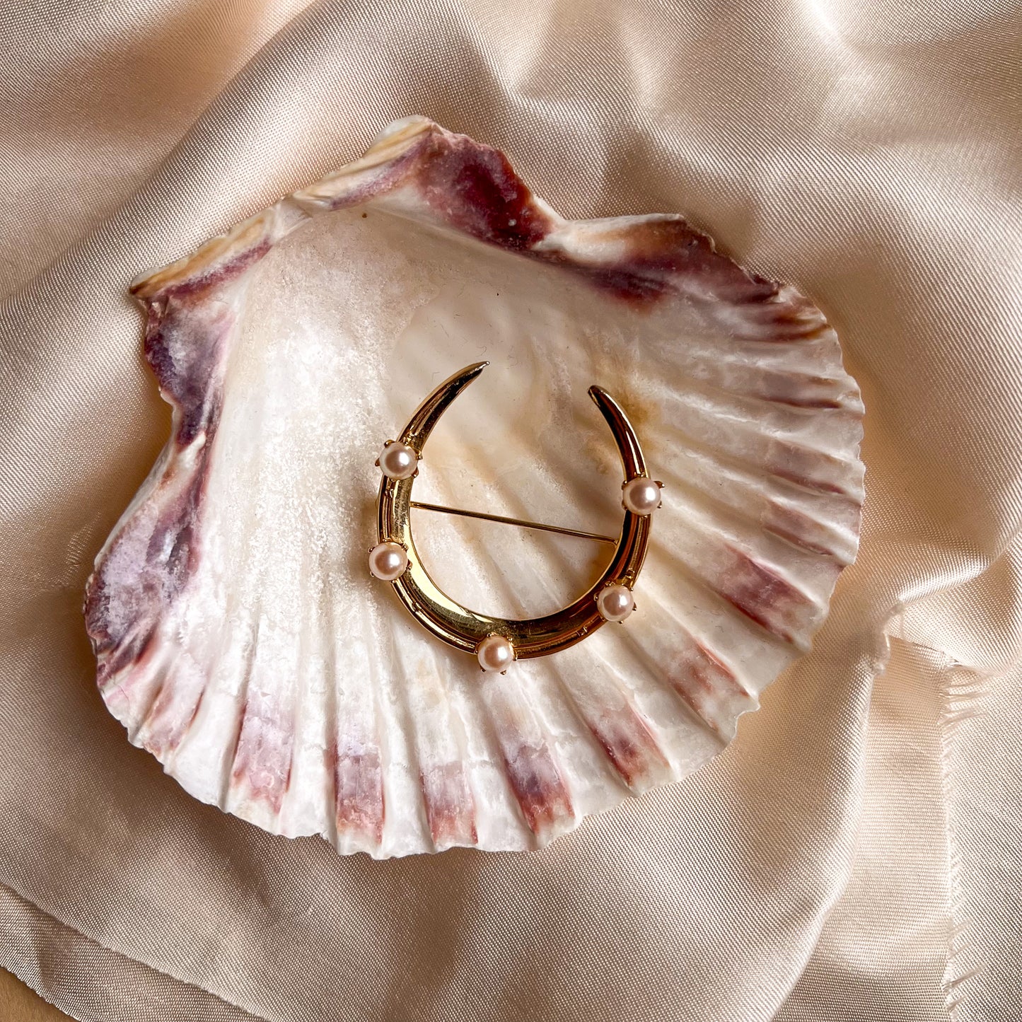 1970s Lucky Horseshoe Brooch With Pearls