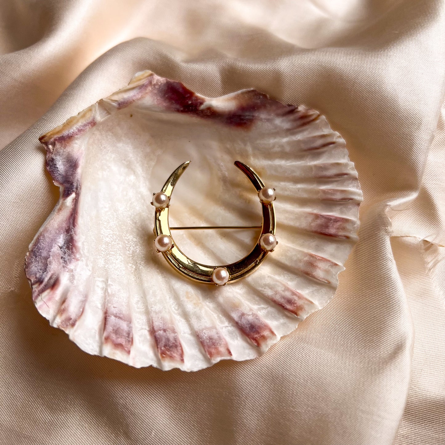 1970s Lucky Horseshoe Brooch With Pearls