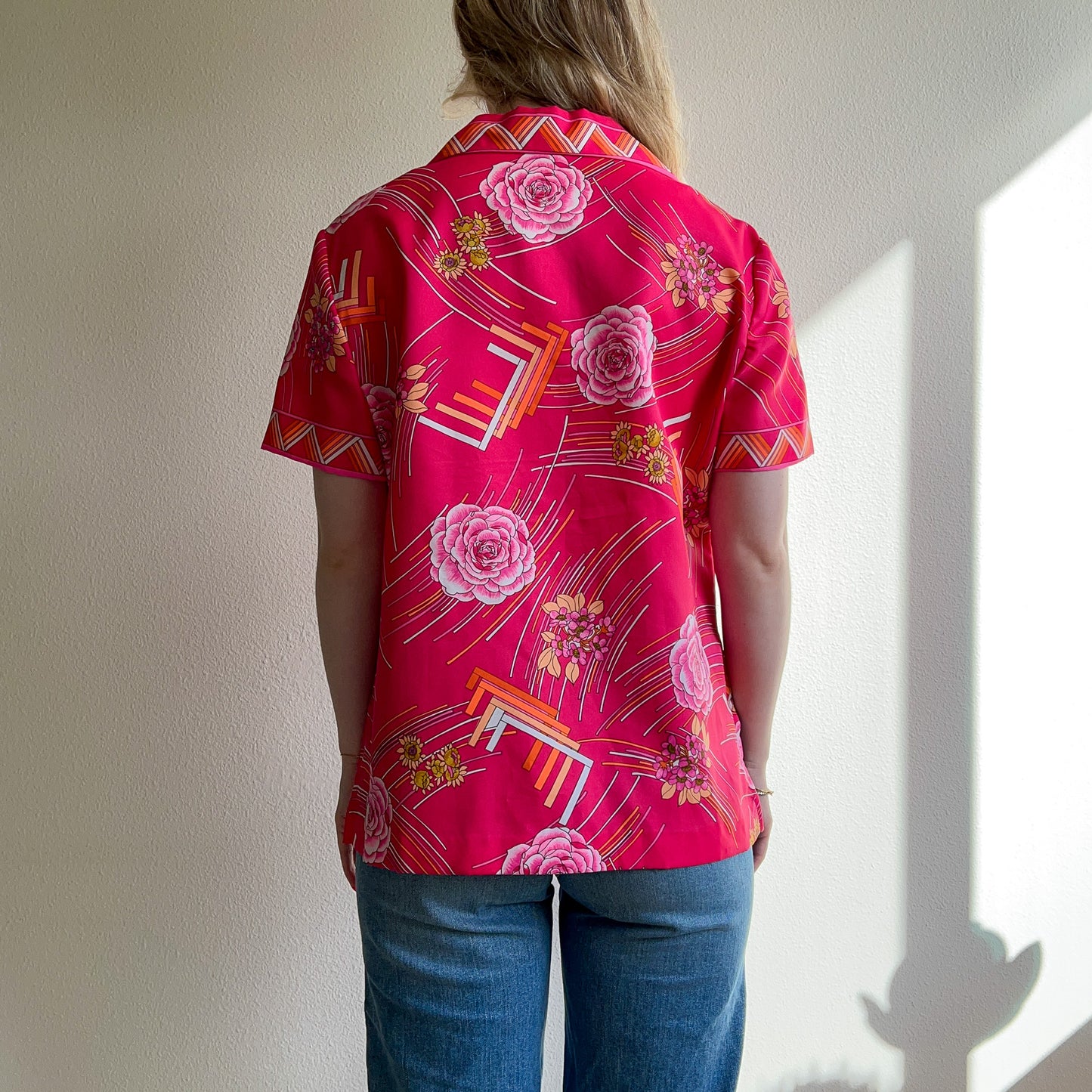 1970s Hot Pink Novelty Print Short Sleeve Blouse (L/XL)