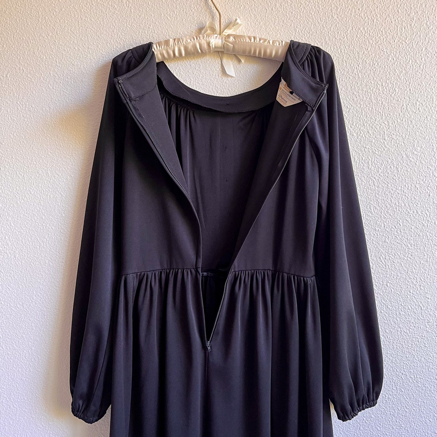 1970s JC Penneys Black Long Sleeve Dress (L)