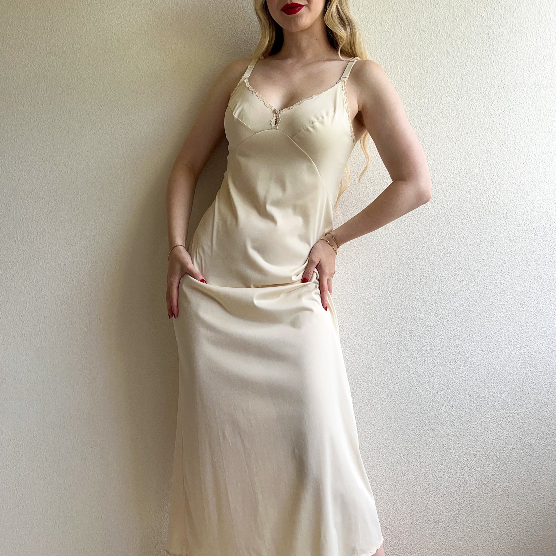 1970s Light Cream Nylon Maxi Slip Dress (M) – Studio Gloria Vintage