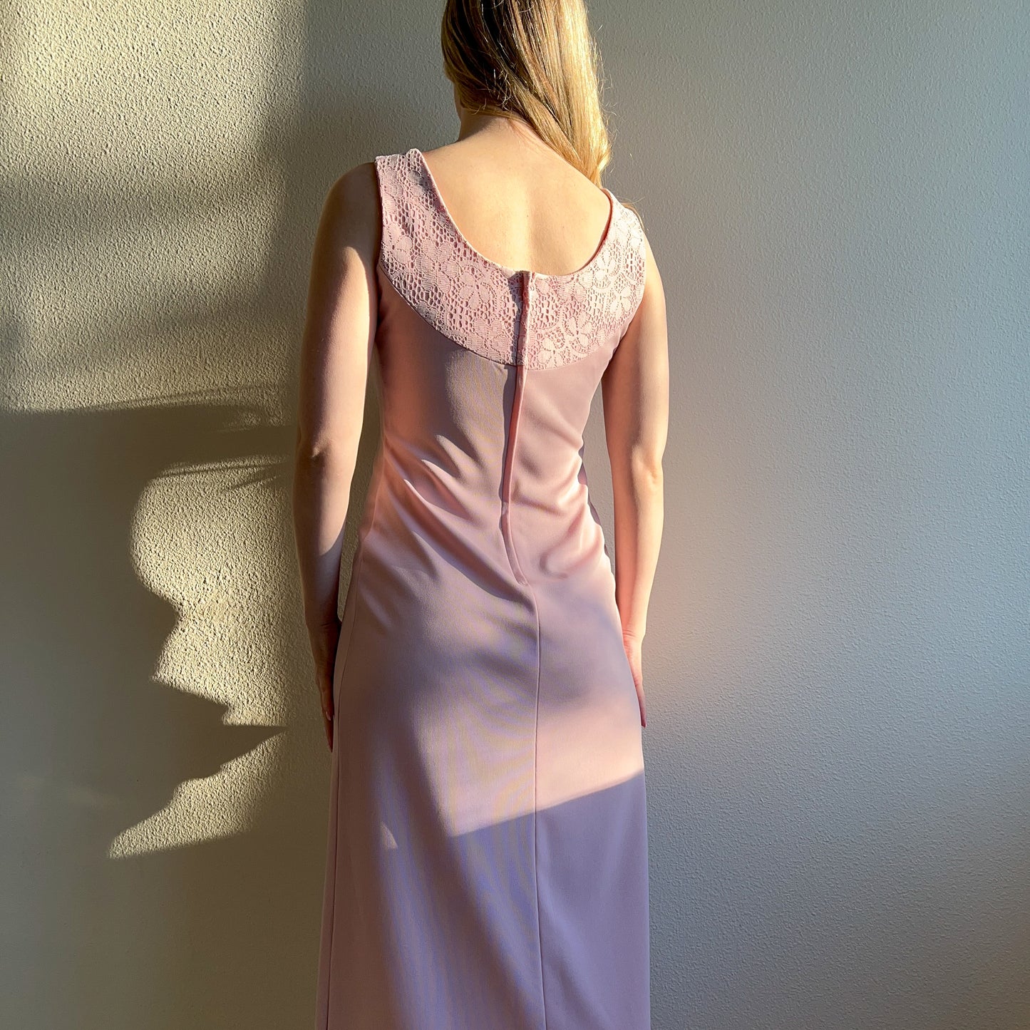 1970s Mauve Maxi Dress With Crochet Bodice (M)