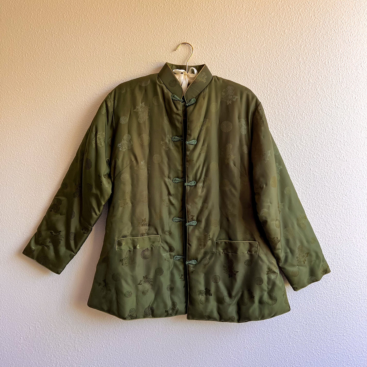 1970s Olive Green Satin Padded Jacket (L/XL)