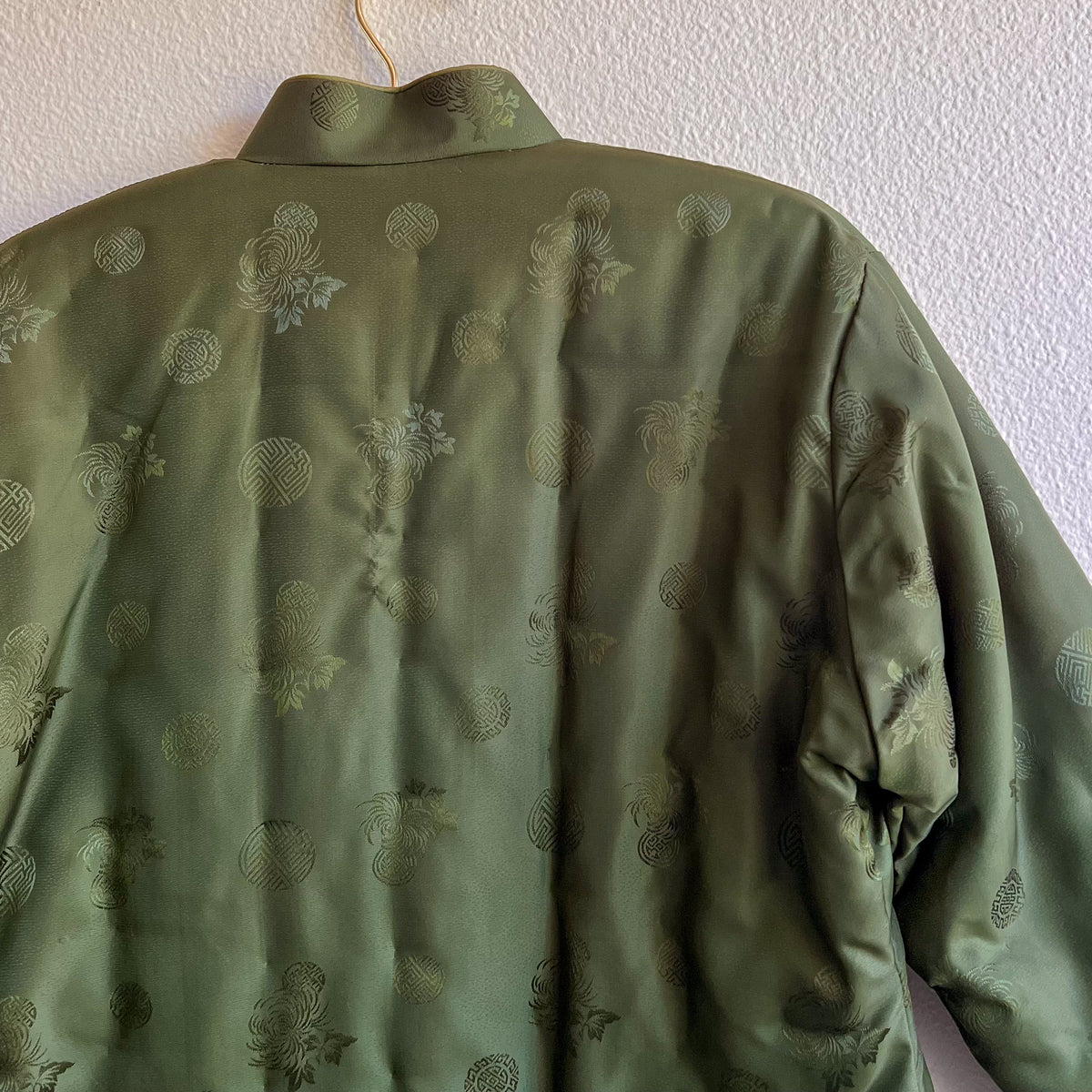 1970s Olive Green Satin Padded Jacket (L/XL)