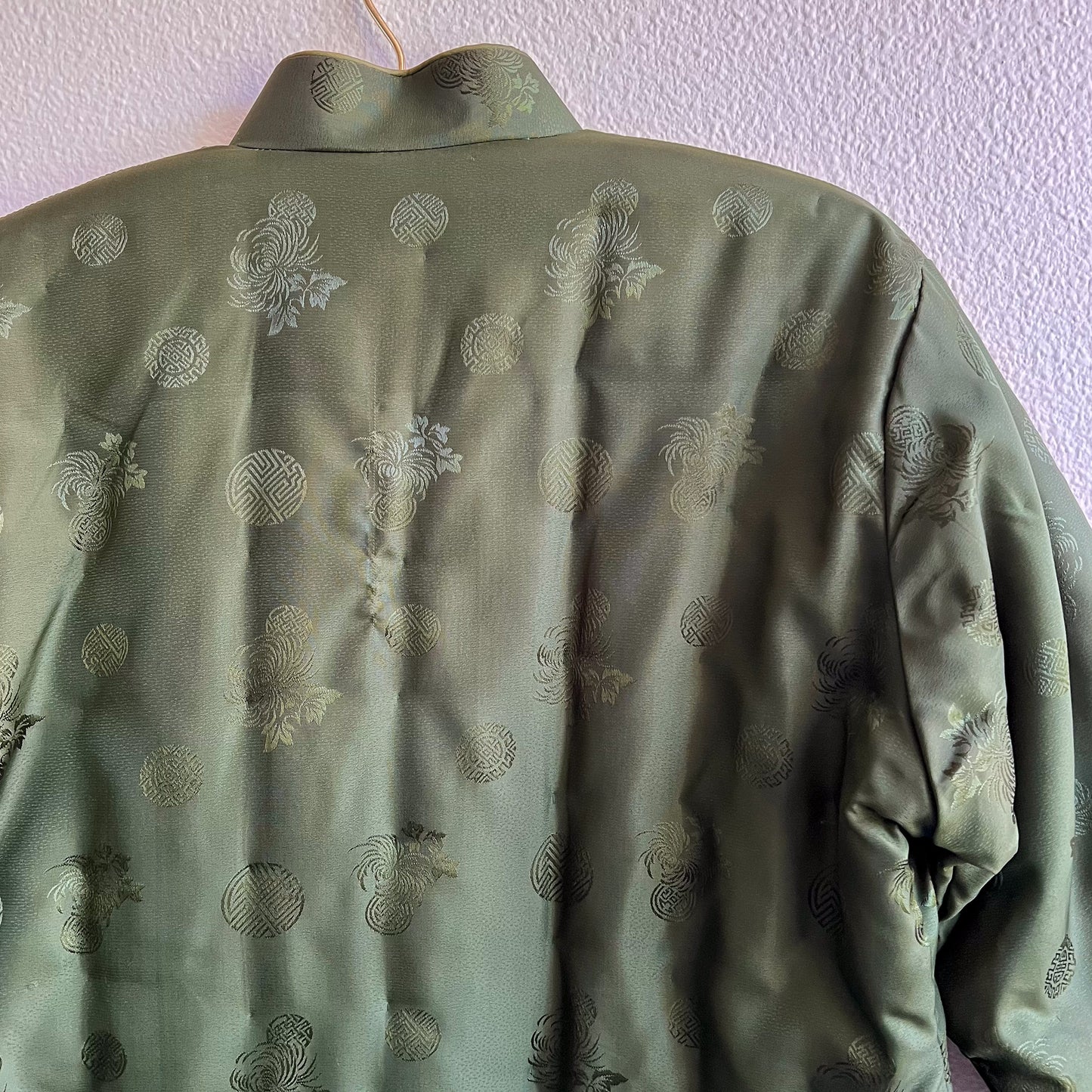 1970s Olive Green Satin Padded Jacket (L/XL)