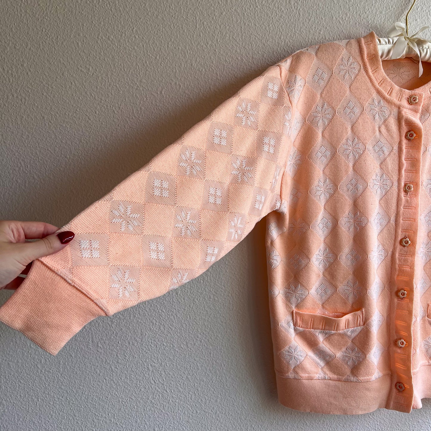 1970s Peach Cardigan With Floral Buttons (M/L)