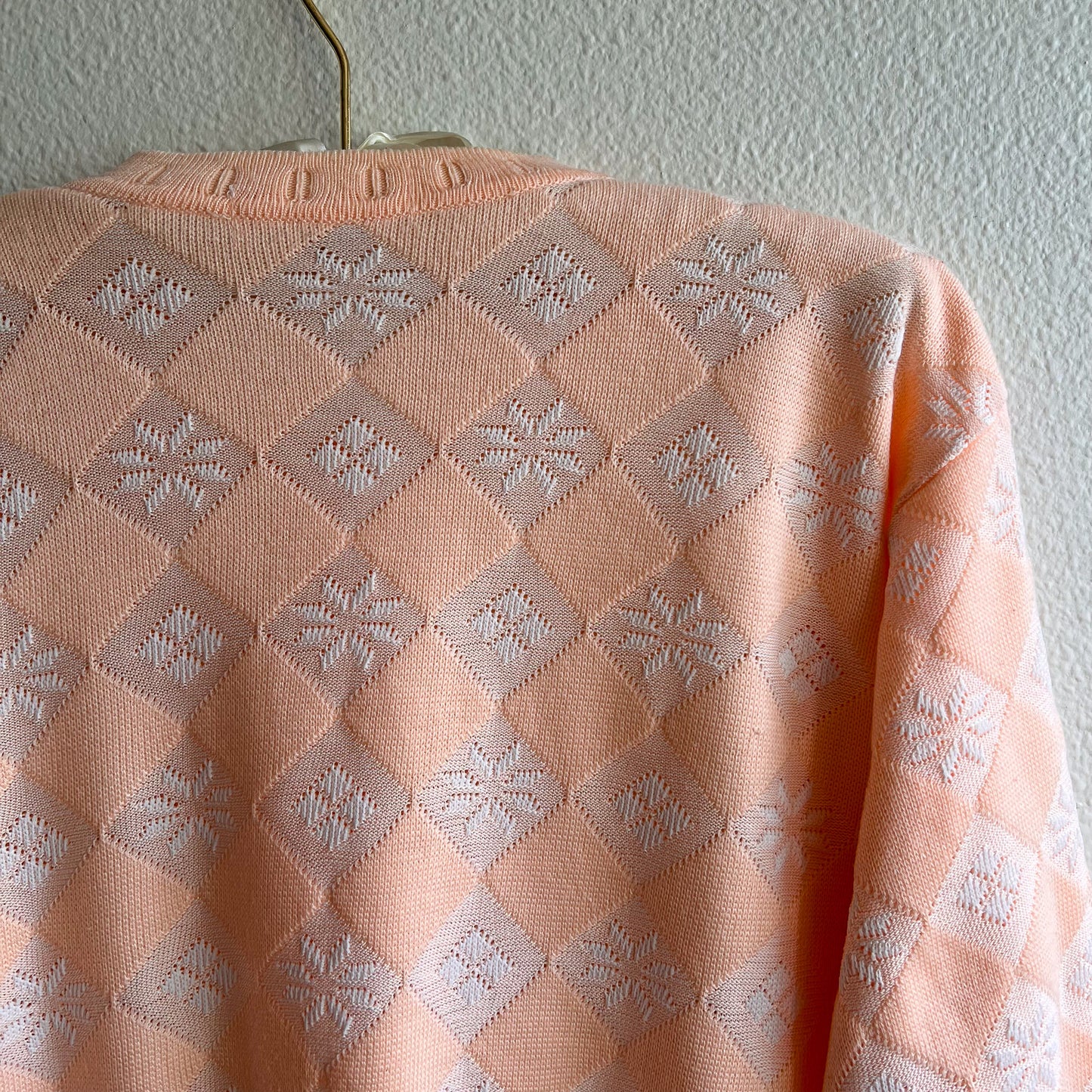 1970s Peach Cardigan With Floral Buttons (M/L)