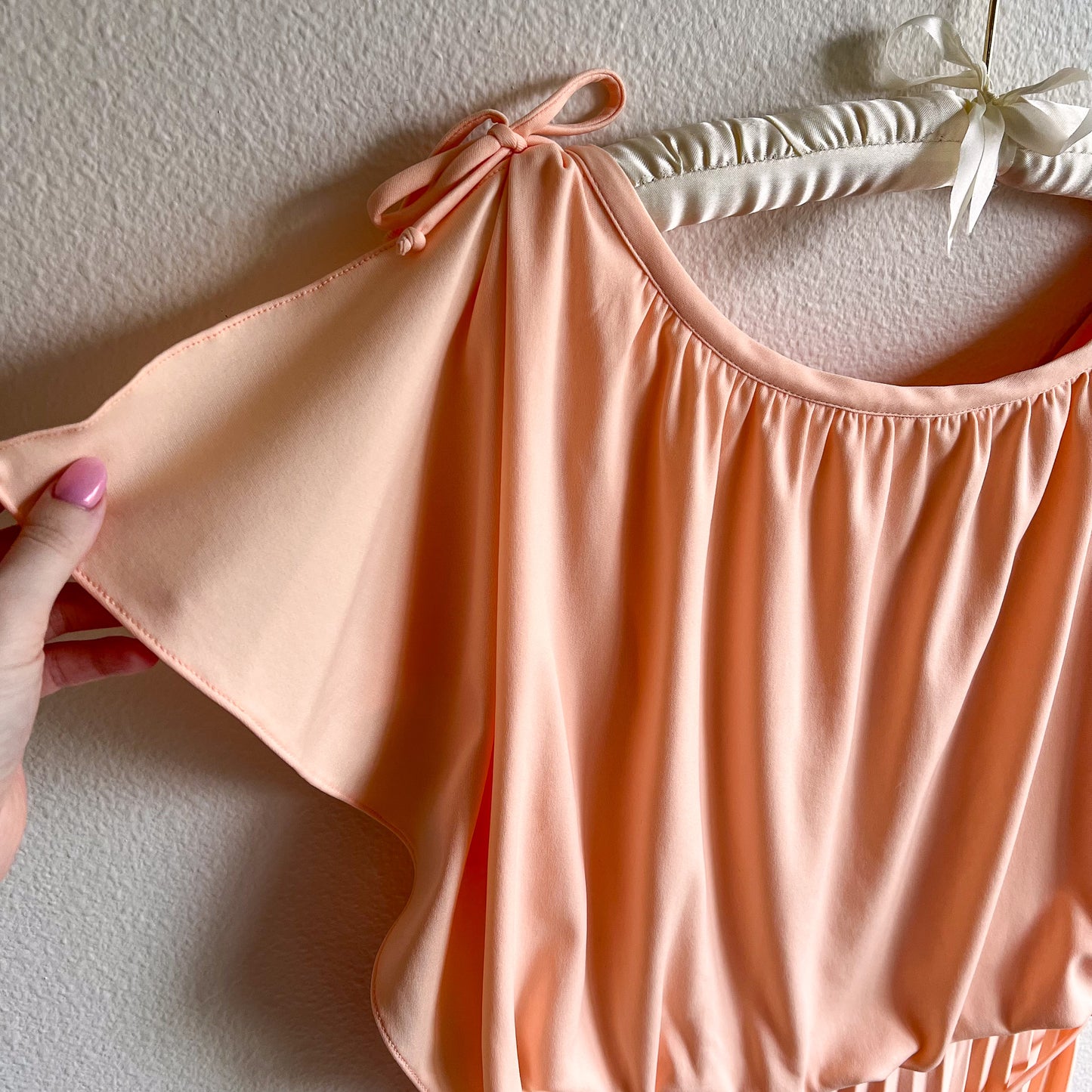 1970s Peach Maxi Dress With Pleated Skirt (S/M)