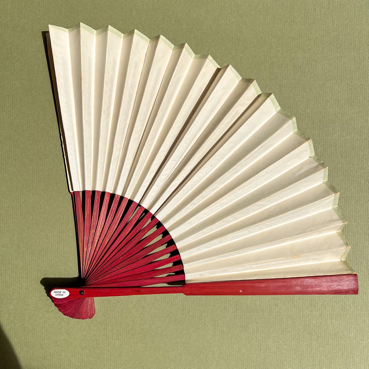 1970s Peacocks Folding Fan With Cherry Wood