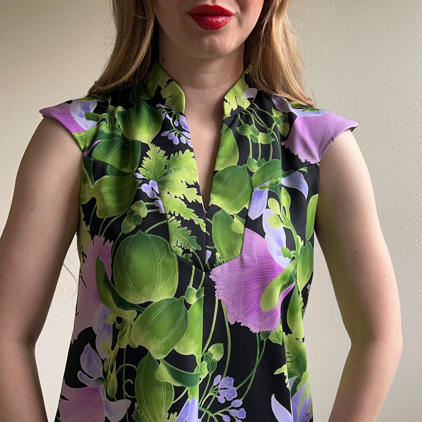 Gorgeous 1970s Purple and Green Hawaiian Maxi Dress (M)