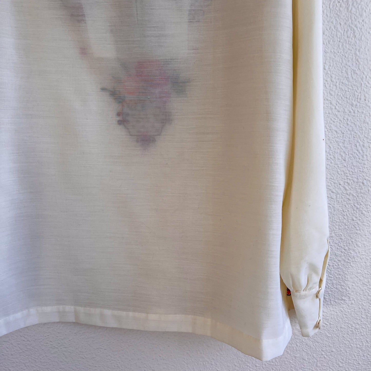 1970s Ivory Summer Blouse With Bodice Embroidery (M)