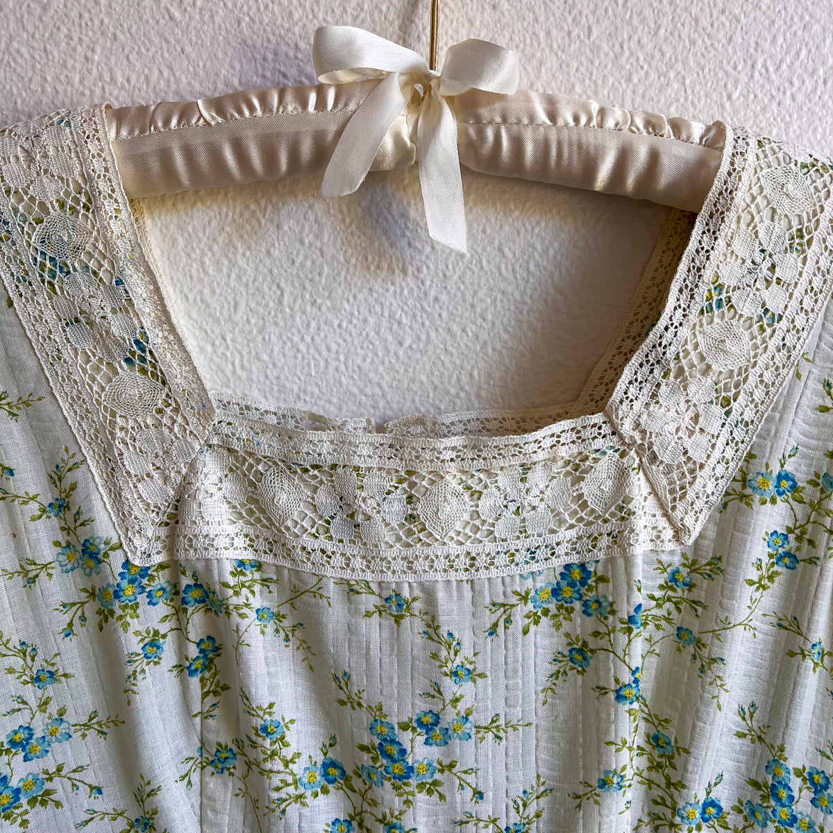 1970s Ivory Summer Dress With Crochet Trim (M)