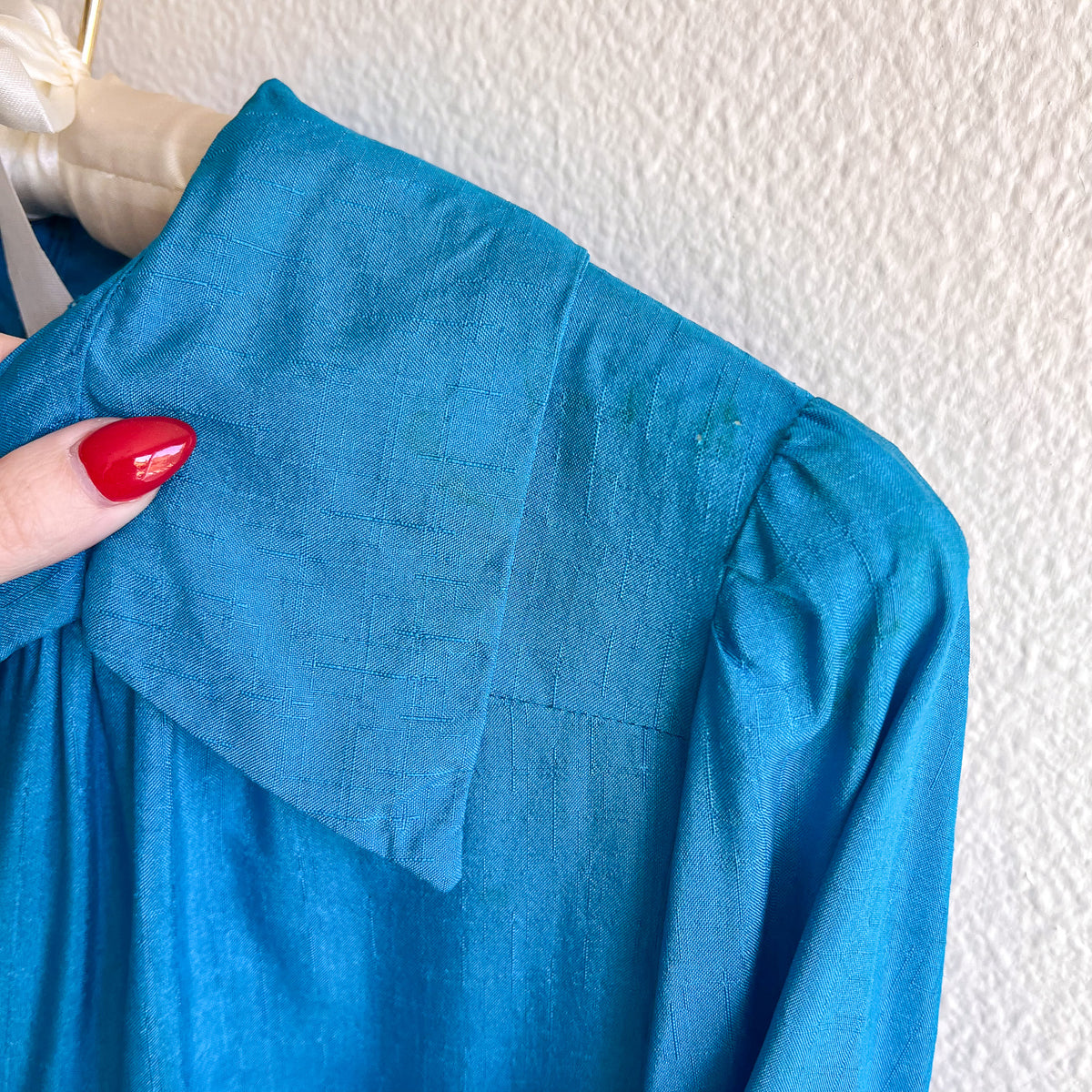 1970s Teal Silk Dress With Tie (M)