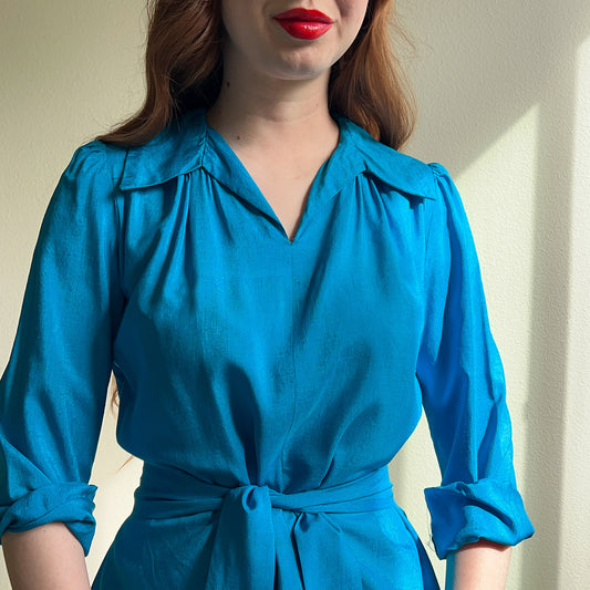 1970s Teal Silk Dress With Tie (M)