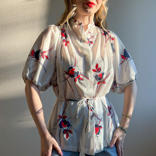 1970s White Blouse With Red and Navy Print (S/M)