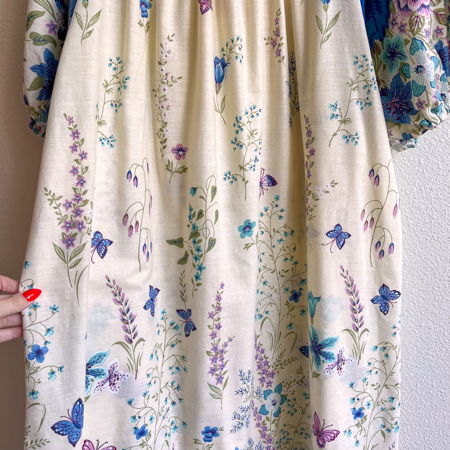 Romantic 1970s White Cotton Midi Dress With Blue Flowers (L/XL)