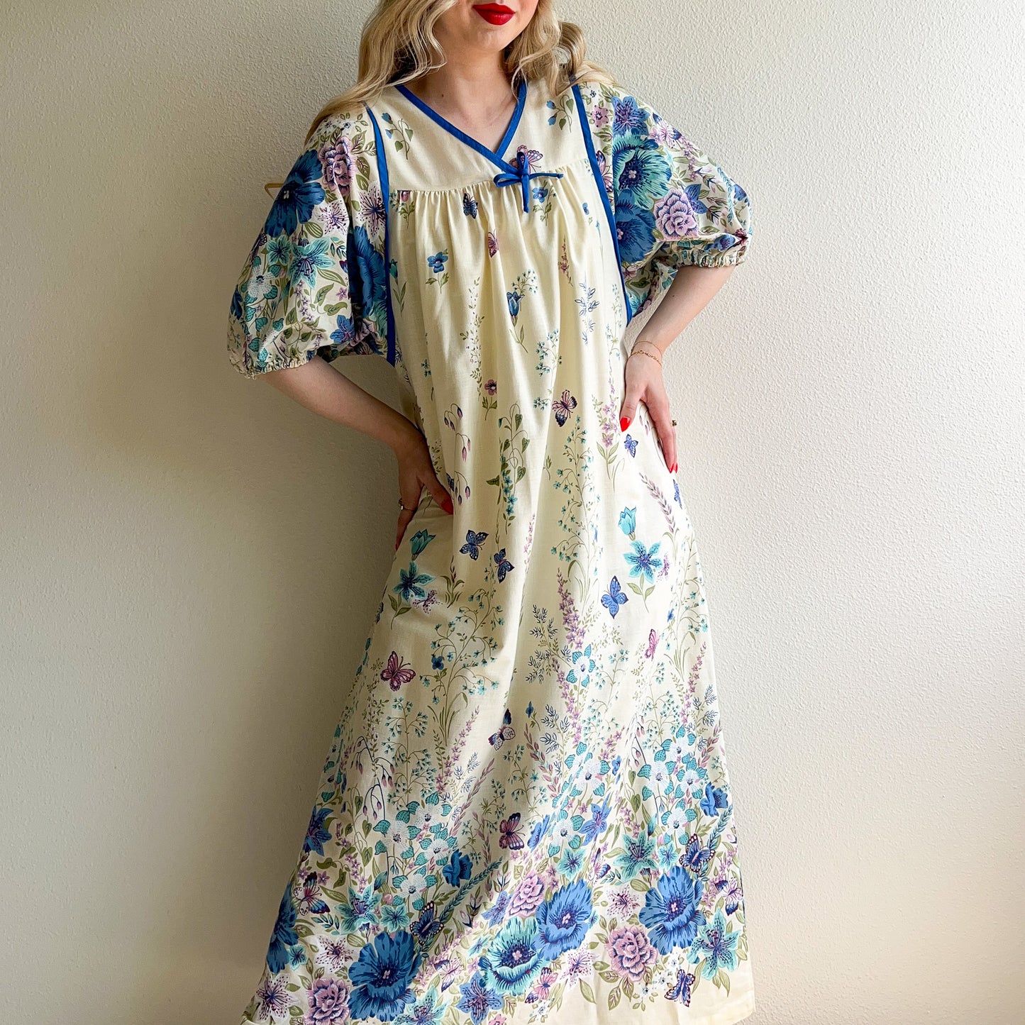 Romantic 1970s White Cotton Midi Dress With Blue Flowers (L/XL)