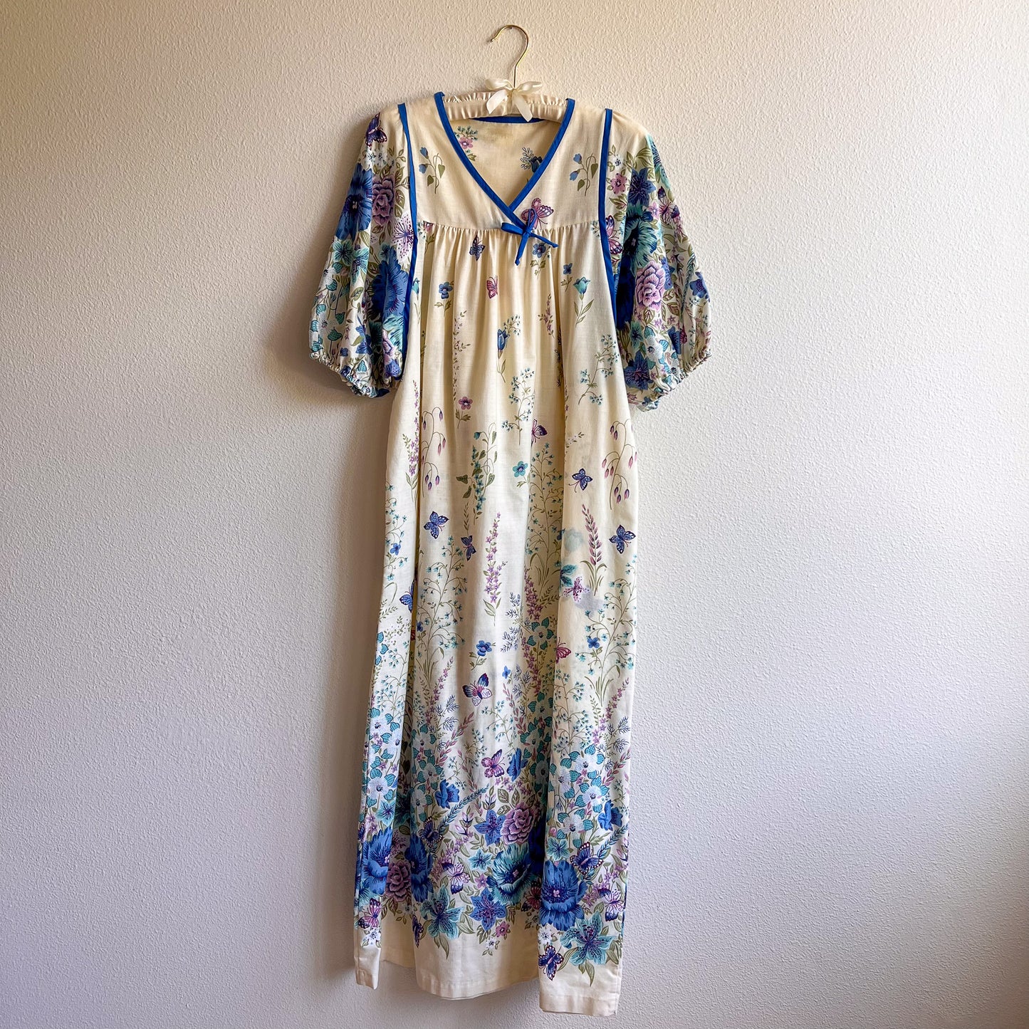 Romantic 1970s White Cotton Midi Dress With Blue Flowers (L/XL)