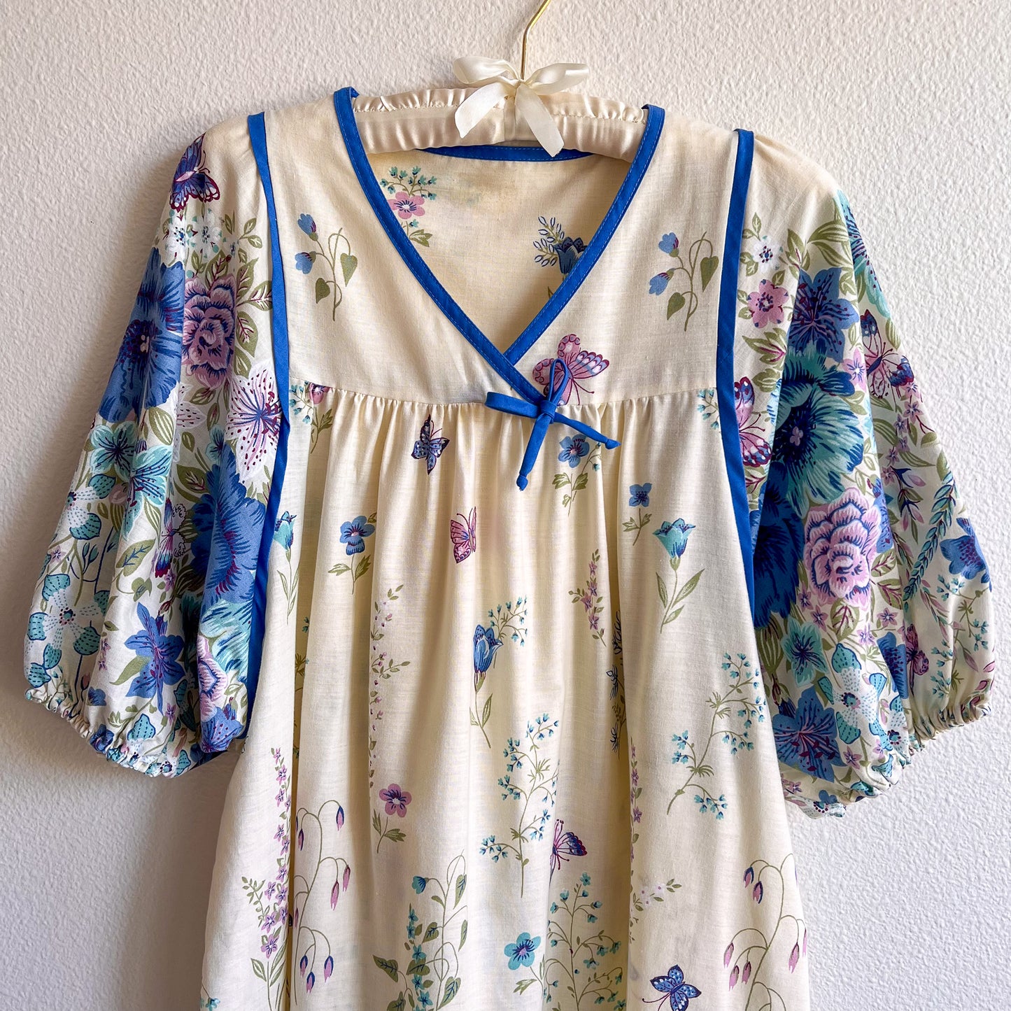 Romantic 1970s White Cotton Midi Dress With Blue Flowers (L/XL)