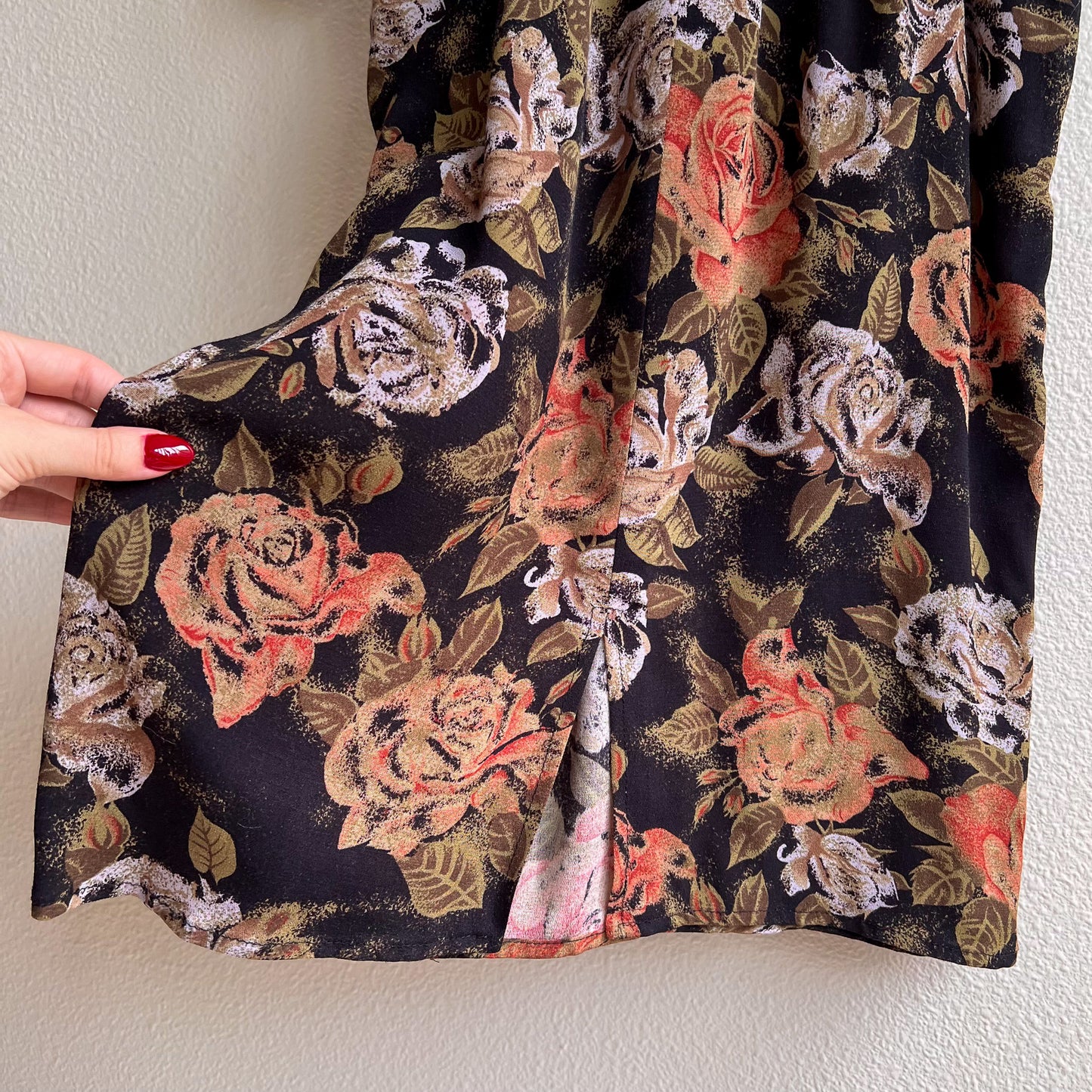 1980s Black Dress With Autumnal Rose Print (M)