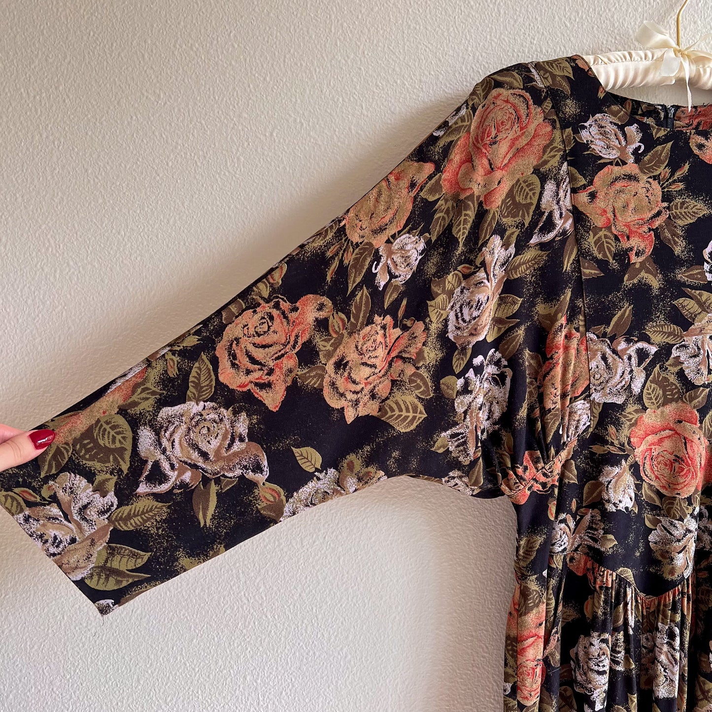 1980s Black Dress With Autumnal Rose Print (M)