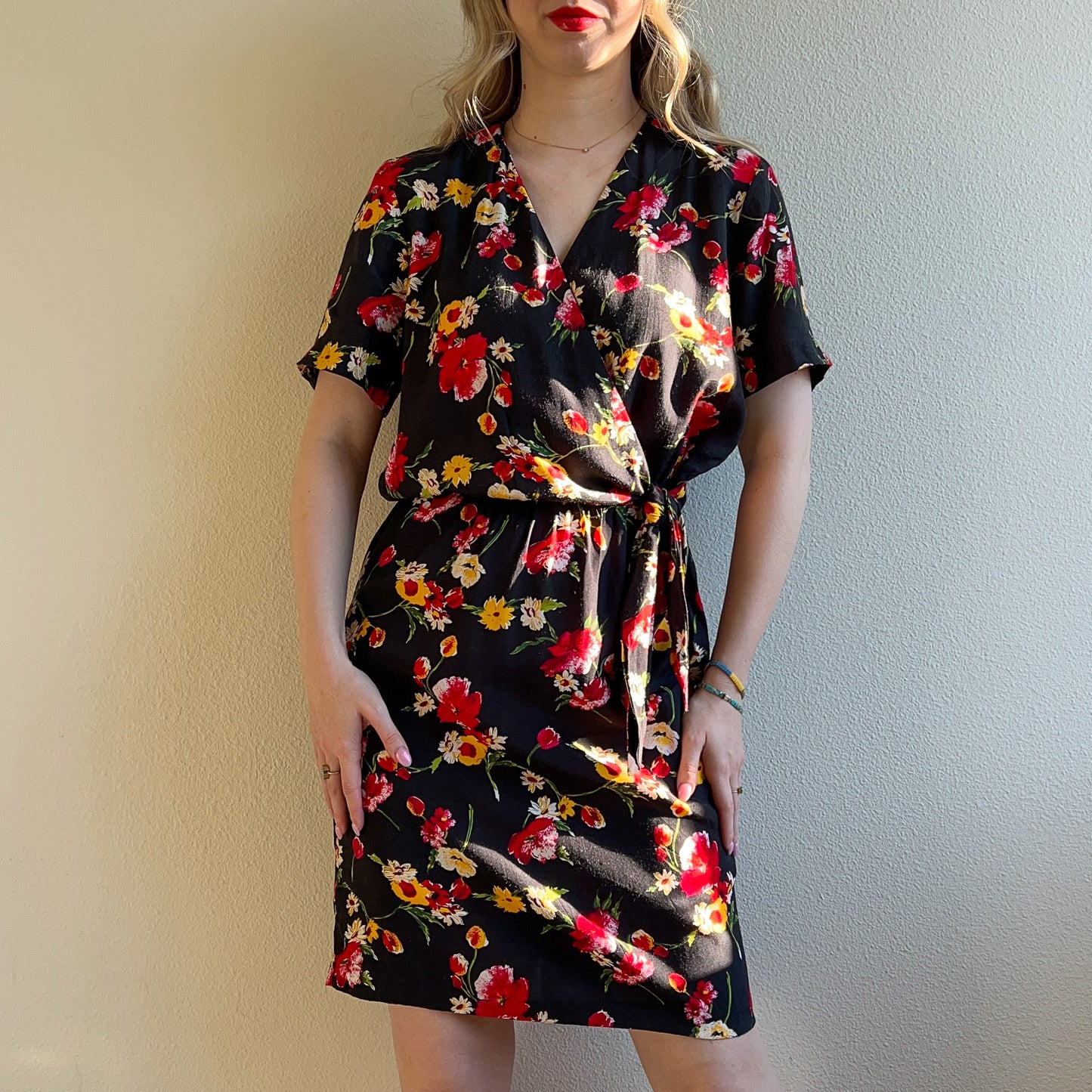 Flirty 1980s Black Dress With Floral Print (M/L)