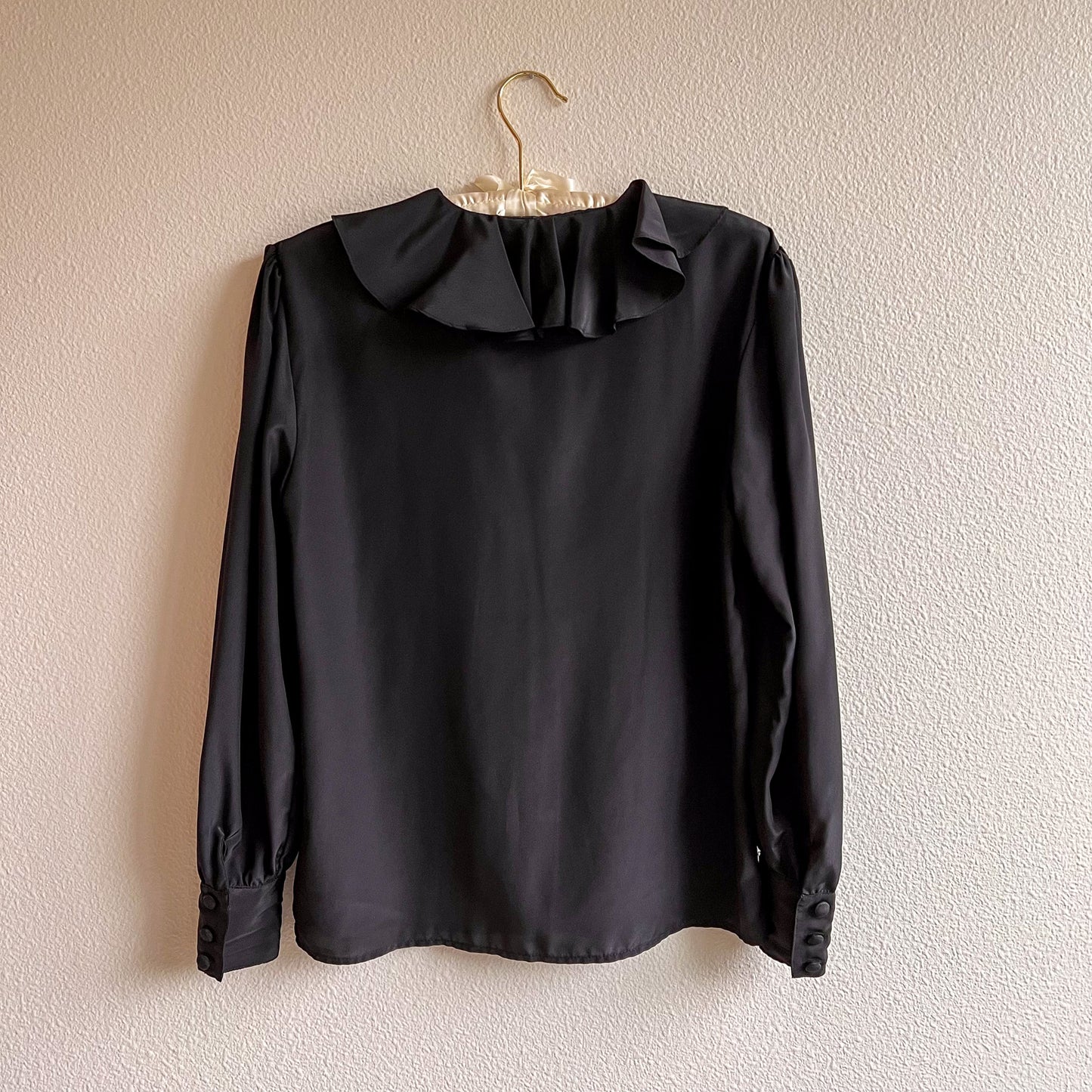 1980s Black Ruffled Long Sleeve Blouse (S/M)
