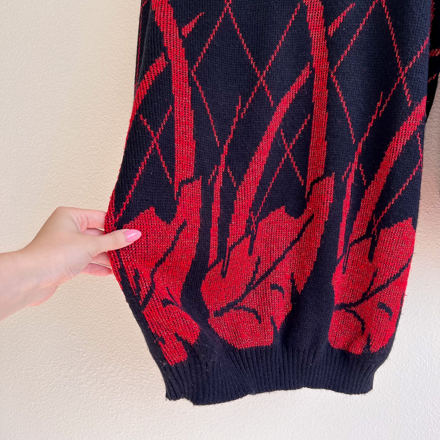 1980s Black Sweater With Metallic Red Pattern (L/XL)