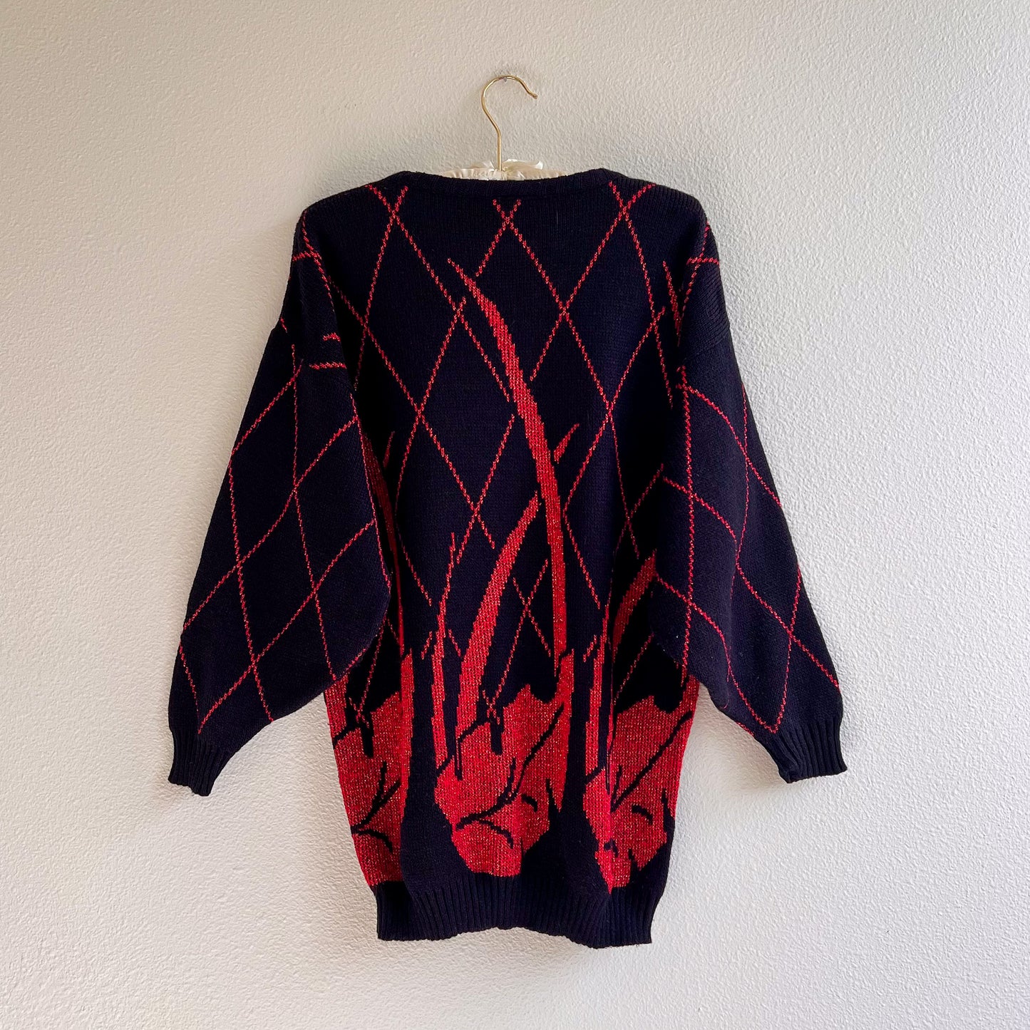 1980s Black Sweater With Metallic Red Pattern (L/XL)