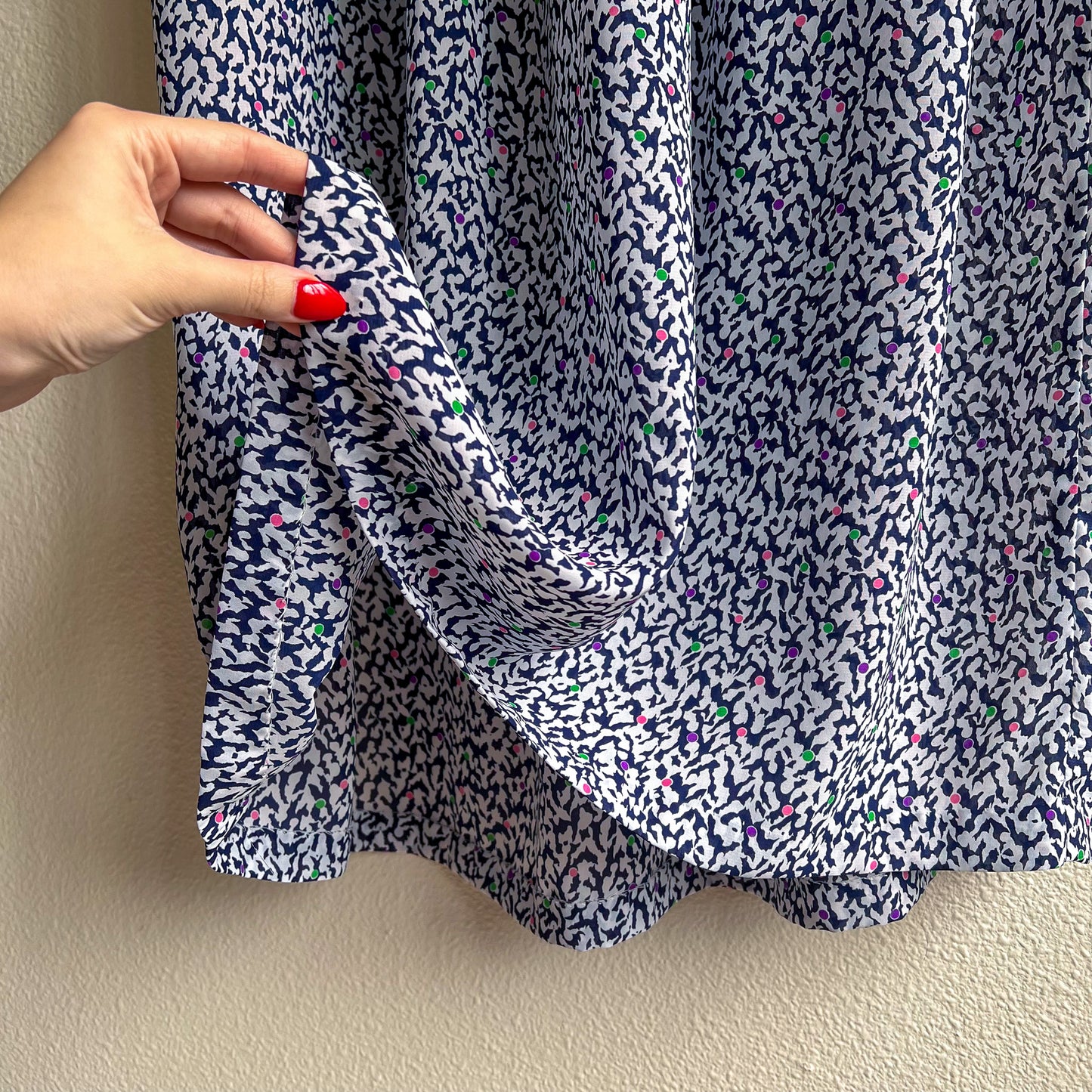 1980s Blue Abstract Print Dress With White Collar (L/XL)