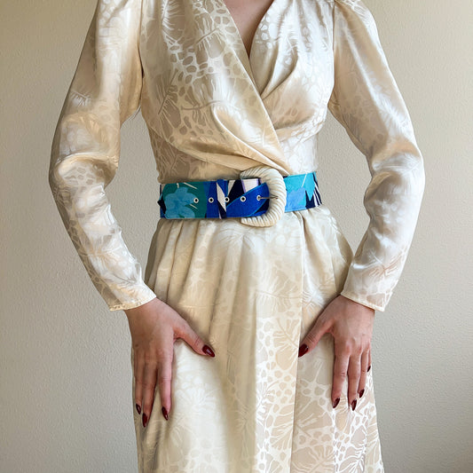 1980s Blue Pattern Belt With White Buckle (L/XL)