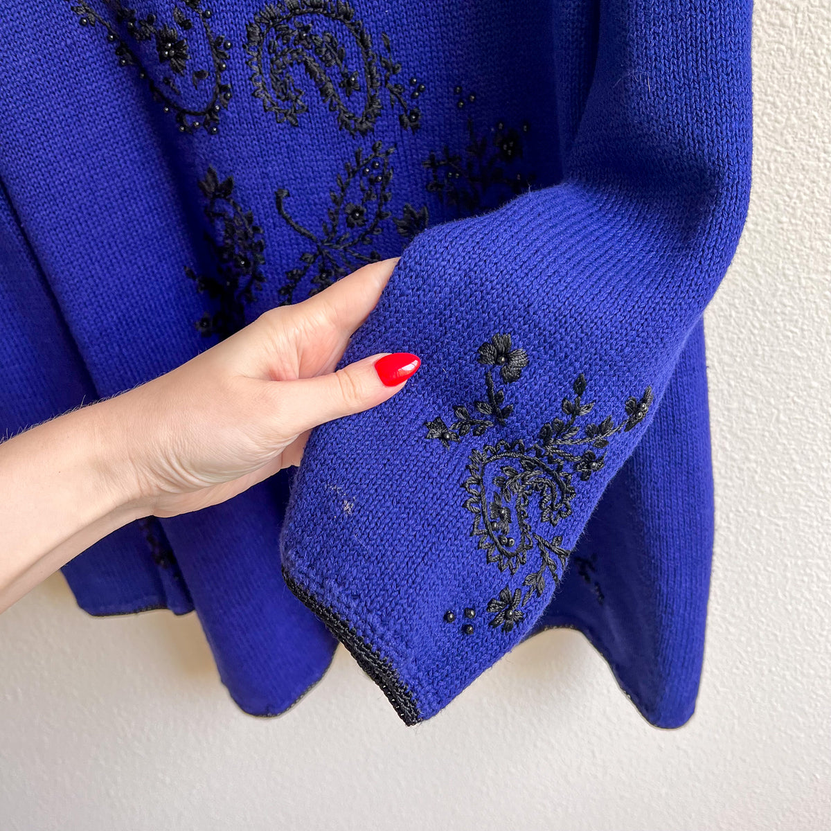 1980s Deep Blue Sweater With Black Embroidery (XXL)