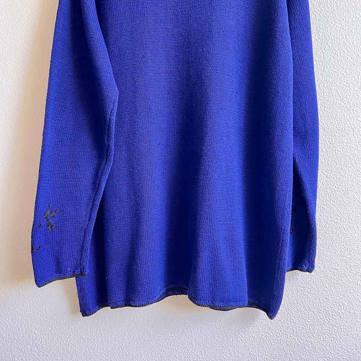 1980s Deep Blue Sweater With Black Embroidery (XXL)