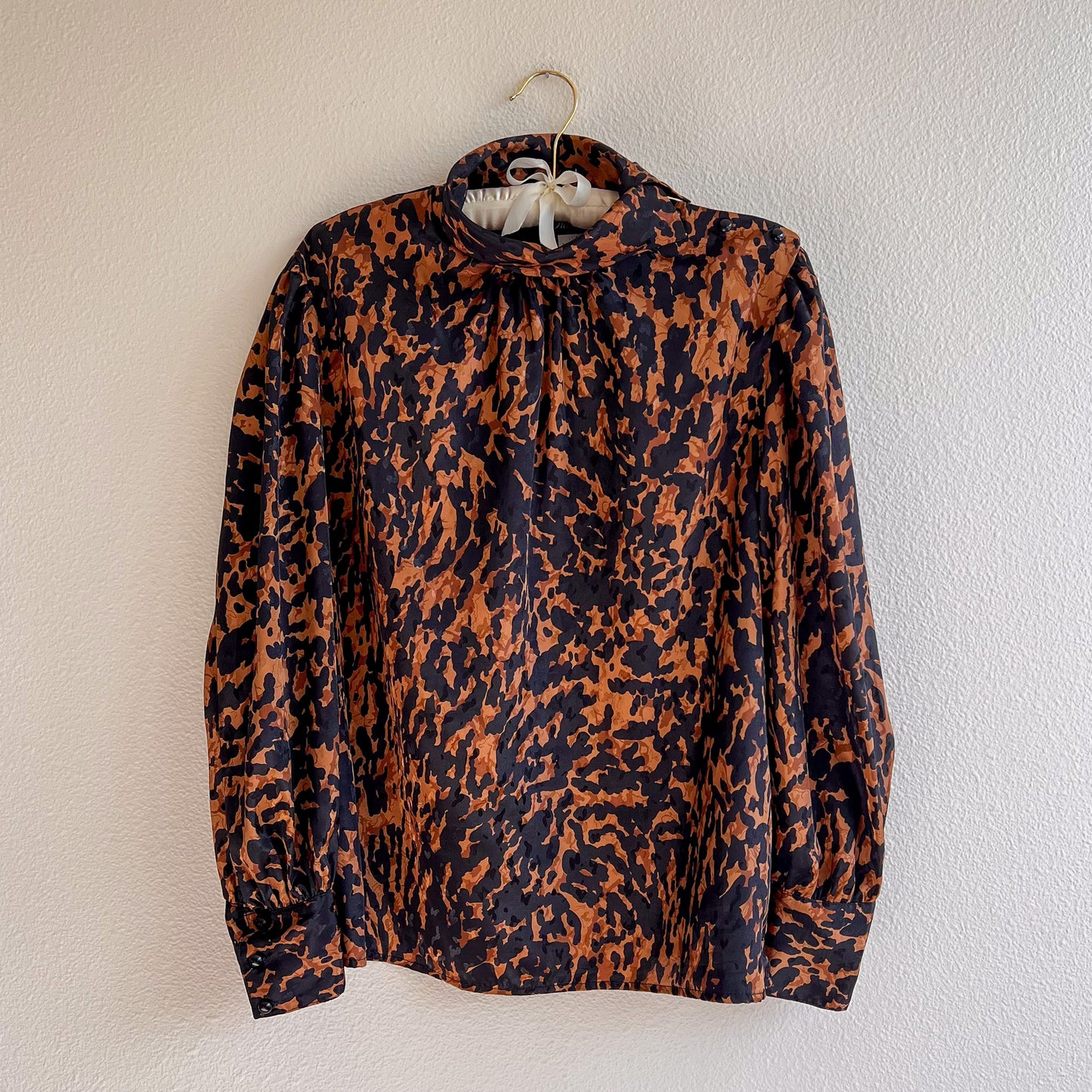 1990s Bronze and Black Animal Print Blouse (L/XL)