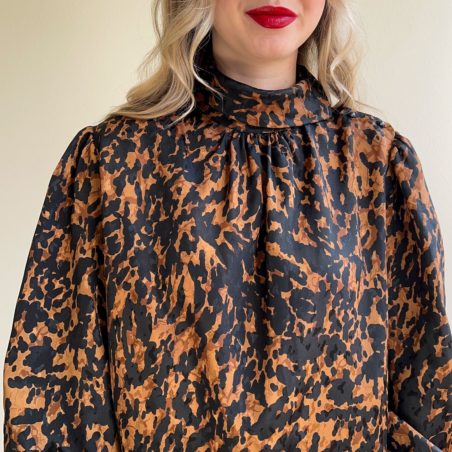 1990s Bronze and Black Animal Print Blouse (L/XL)