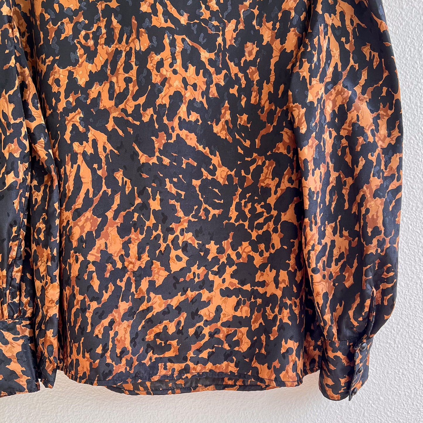 1990s Bronze and Black Animal Print Blouse (L/XL)