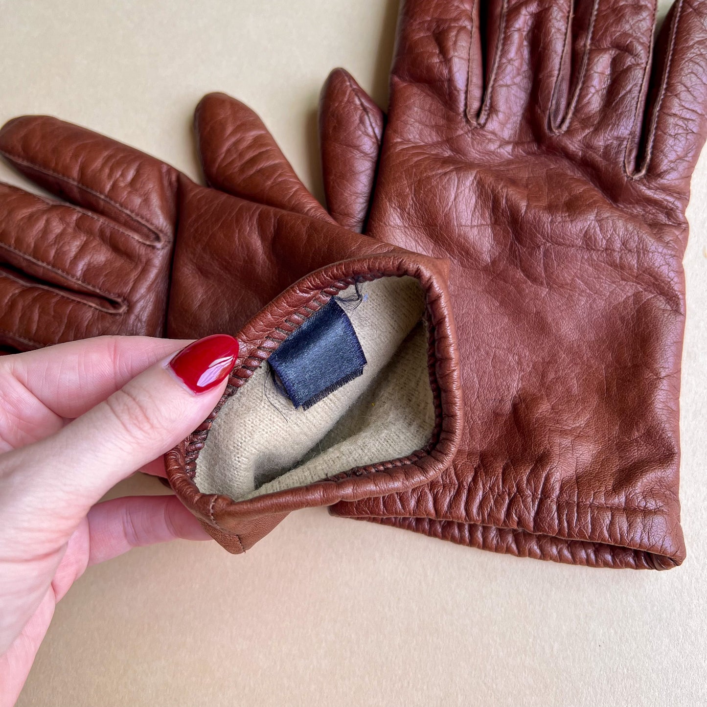 1980s Brown Gloves With Wool Lining
