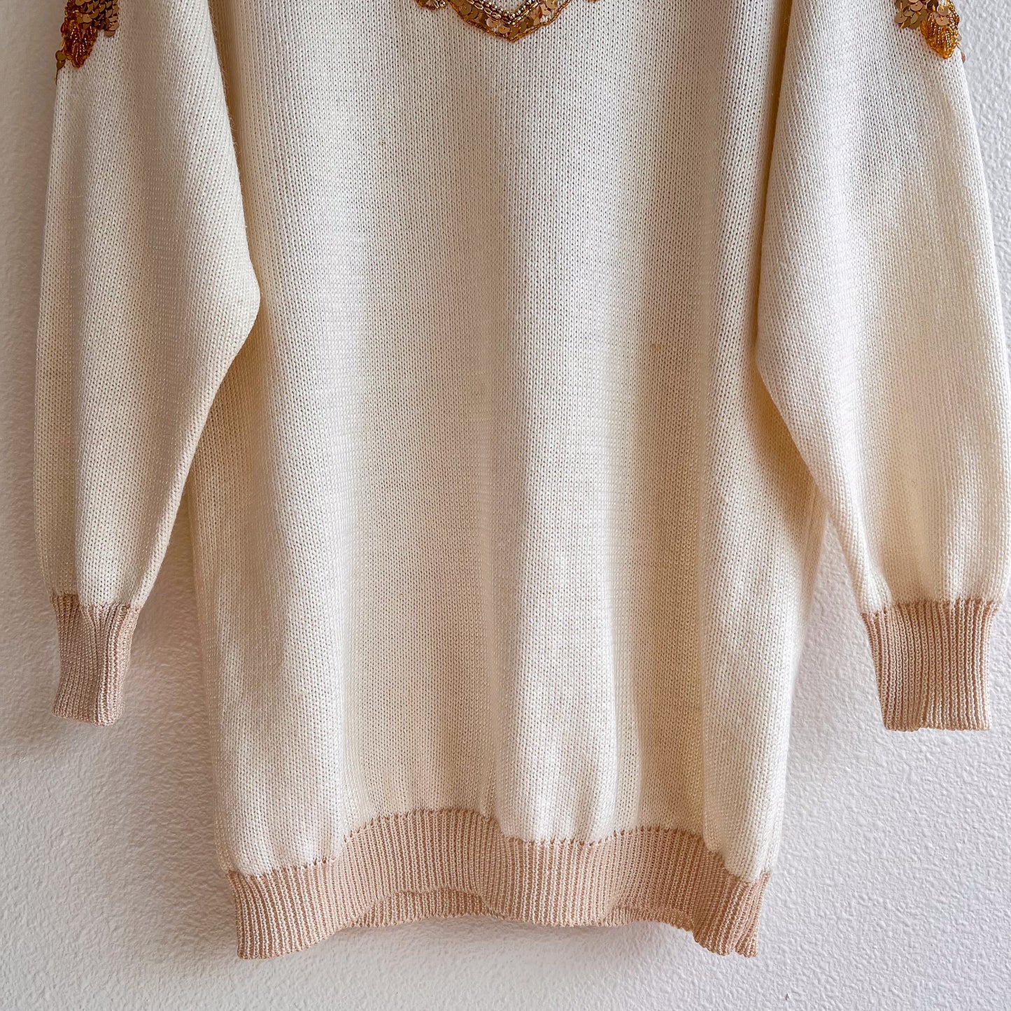 Stunning 1980s Cream Sweater With Gold Sequins (M/L)