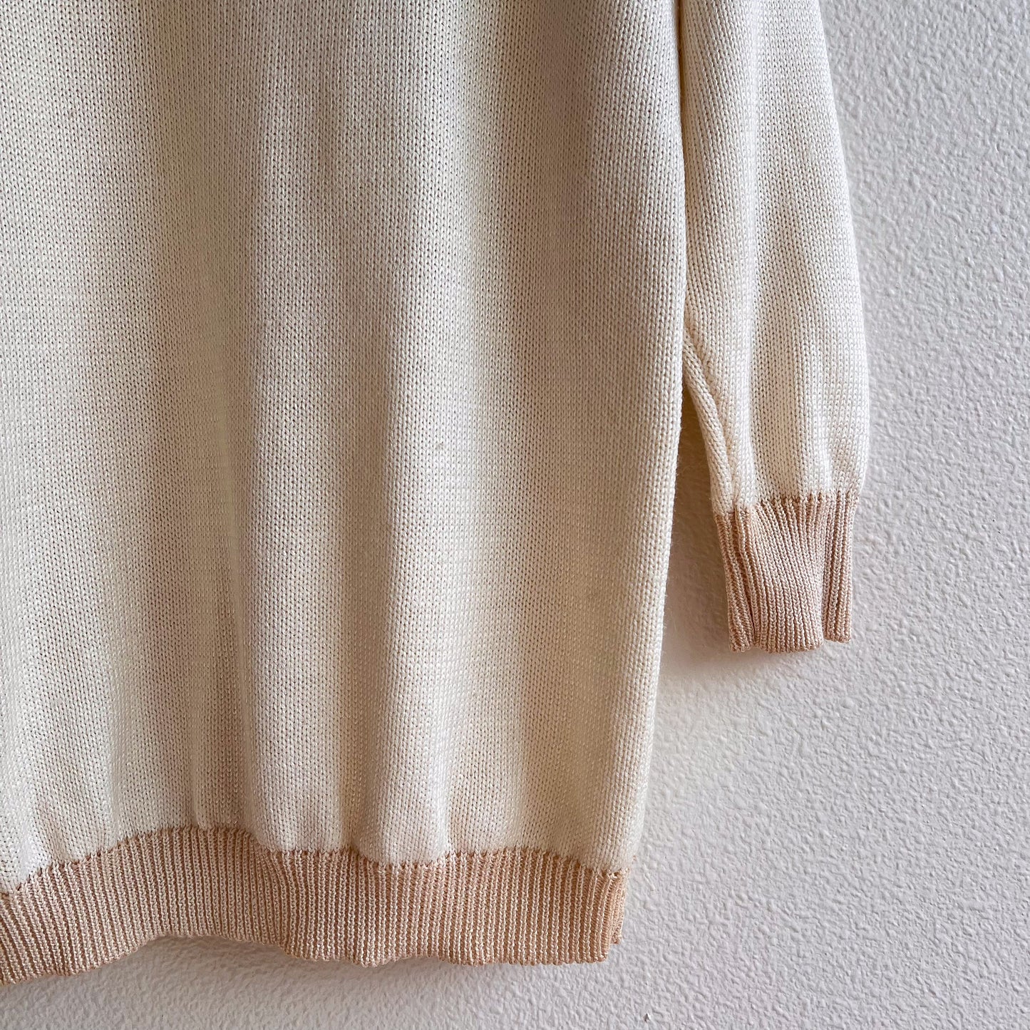 Stunning 1980s Cream Sweater With Gold Sequins (M/L)