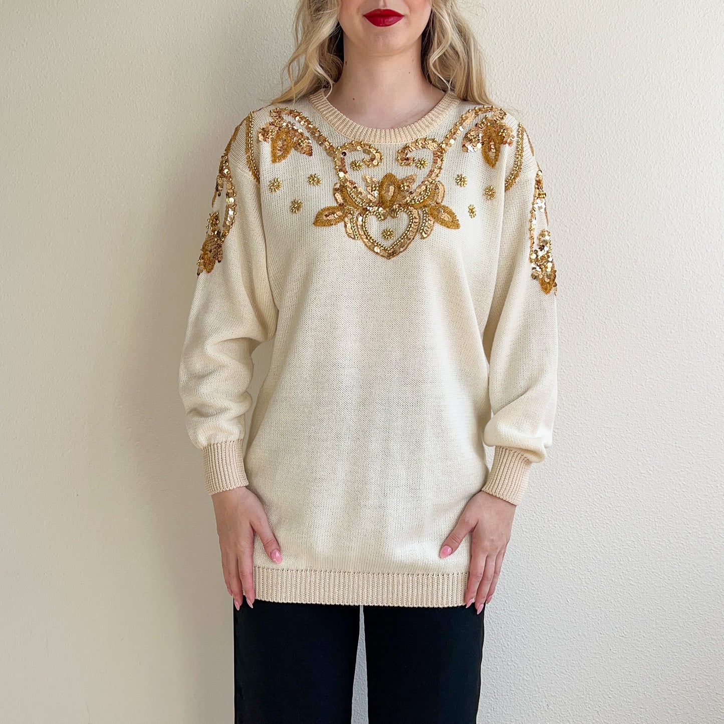 Stunning 1980s Cream Sweater With Gold Sequins (M/L)