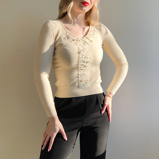 Cute 1980s Cream Sweater With Floral Appliqué (S)