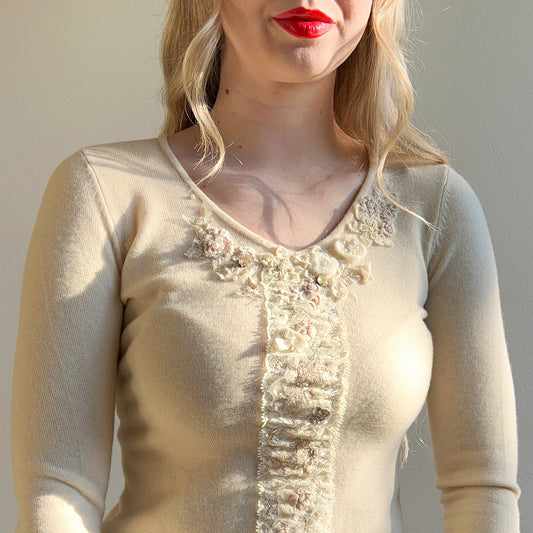 Cute 1980s Cream Sweater With Floral Appliqué (S)