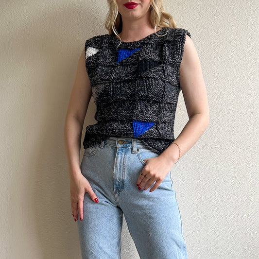 1980s Dark Gray Sweater with Triangle Pattern (M)