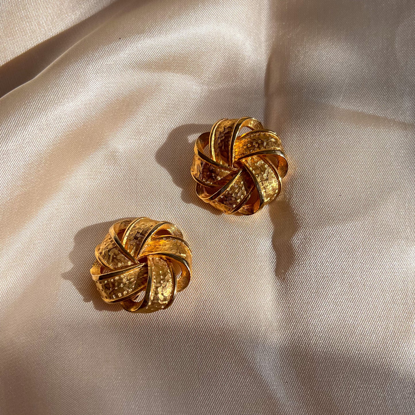 1950s Gold-Tone Interwoven Ribbon Earrings