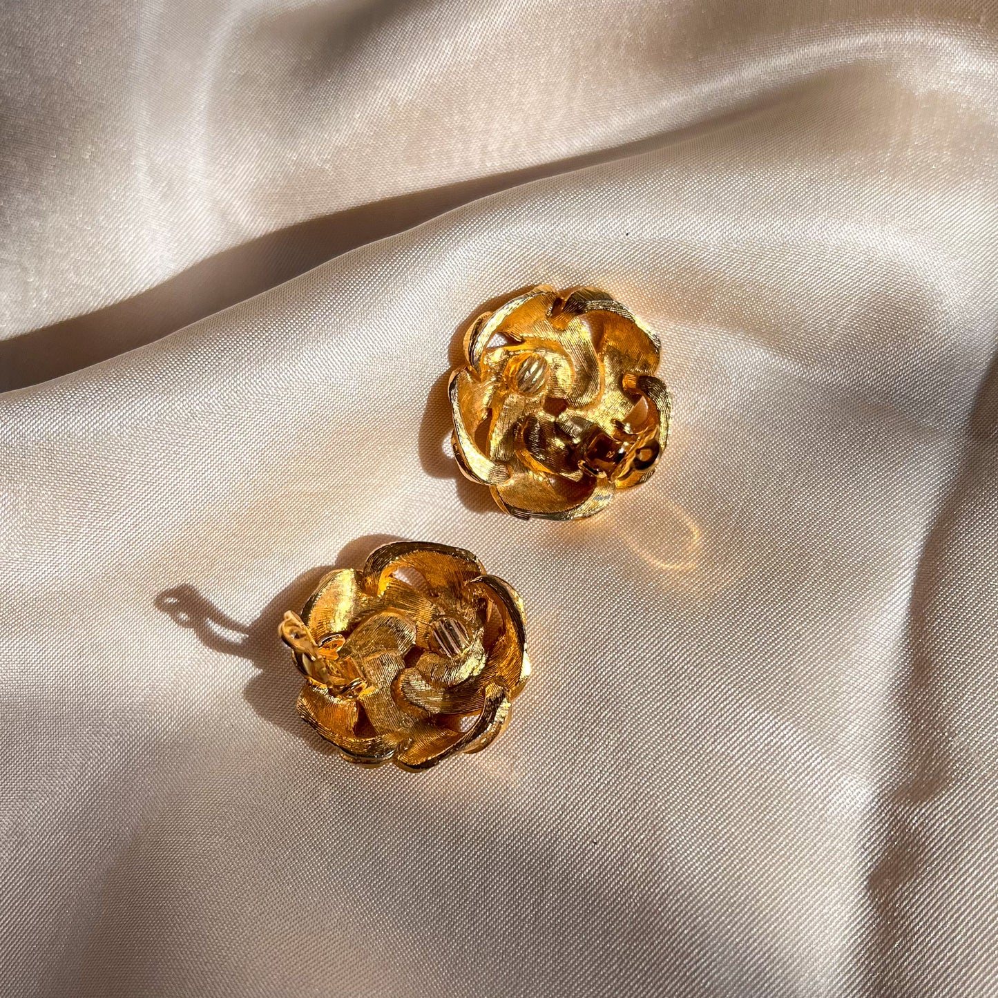 1950s Gold-Tone Interwoven Ribbon Earrings
